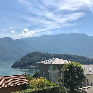 Red & Grey , Mezzegra Italien